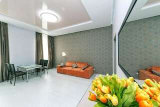 Апартаменты Hotrent Apartments Kreschatik Area Киев-3