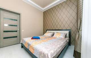 Апартаменты Hotrent Apartments Kreschatik Area Киев-7