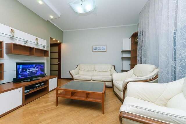 Апартаменты Hotrent Apartments Kreschatik Area Киев-16